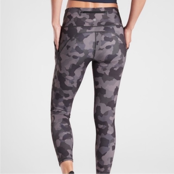 Athleta Lightning Camo High Rise 7/8 Tight Trail Running Long Active Sonic Light - Picture 2 of 10